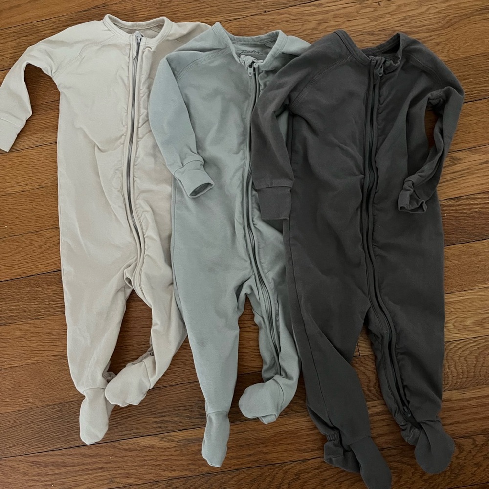 Pehr Footed Pajama Sleeper - White, Sage, Charcoal